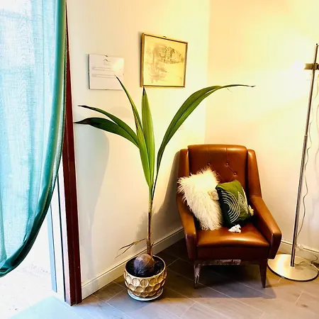 Apartment House *